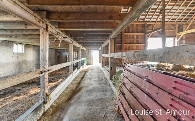 10341 Whitbeck Road, Montague, MI 49437