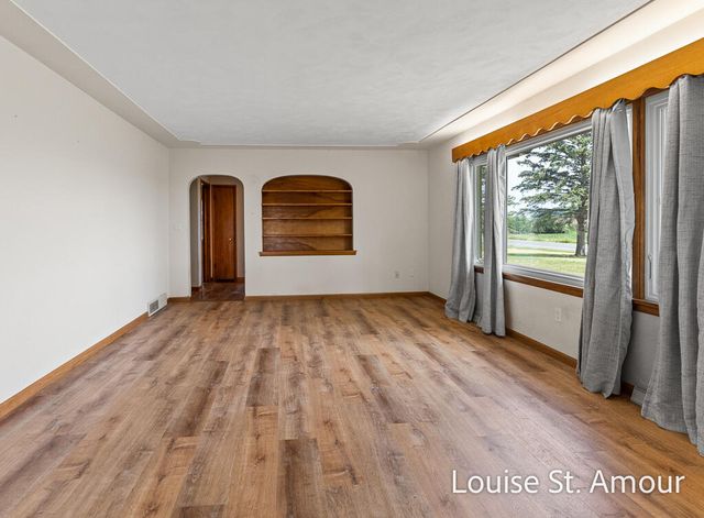 10341 Whitbeck Road, Montague, MI 49437