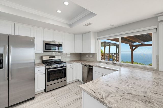 3418 Seaglen Drive, Rancho Palos Verdes, CA 90275