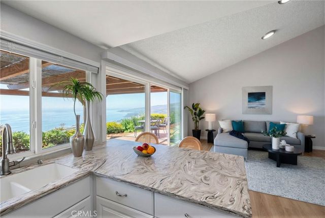 3418 Seaglen Drive, Rancho Palos Verdes, CA 90275