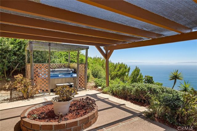 3418 Seaglen Drive, Rancho Palos Verdes, CA 90275