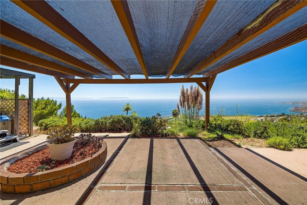 3418 Seaglen Drive, Rancho Palos Verdes, CA 90275