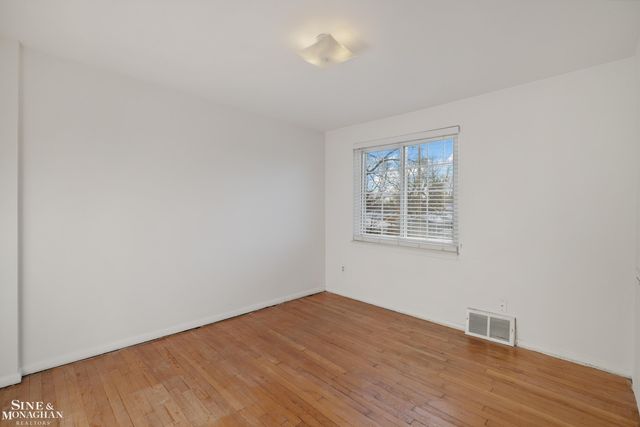 22849 Lakeshore Drive, Saint Clair Shores, MI 48080