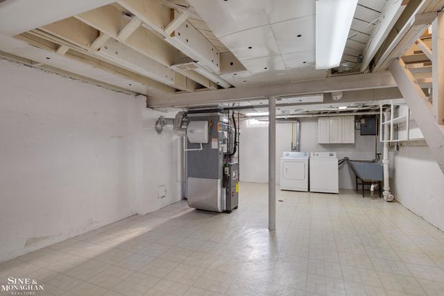 22849 Lakeshore Drive, Saint Clair Shores, MI 48080