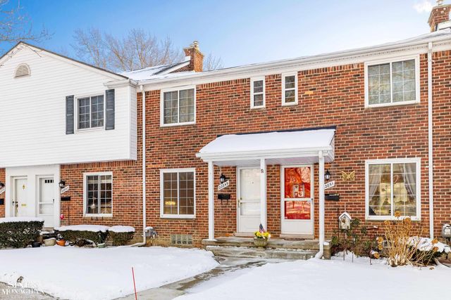 22849 Lakeshore Drive, Saint Clair Shores, MI 48080