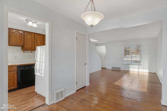 22849 Lakeshore Drive, Saint Clair Shores, MI 48080