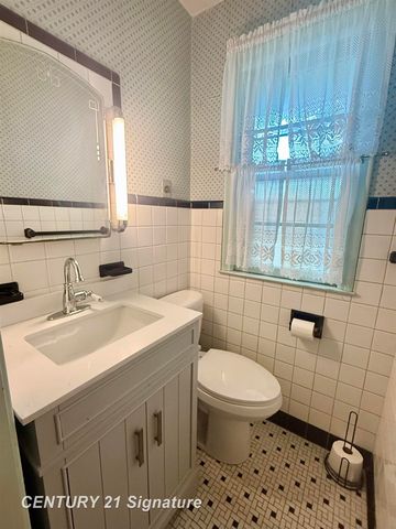 2116 Barnard Street, Saginaw, MI 48602