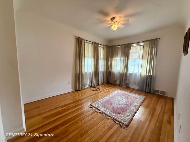 2116 Barnard Street, Saginaw, MI 48602