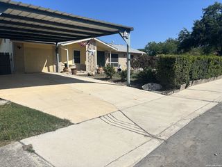 559 S Hatfield Street, San Antonio, TX 78227