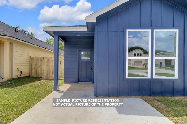 106 Runnels Street, Willis, TX 77378