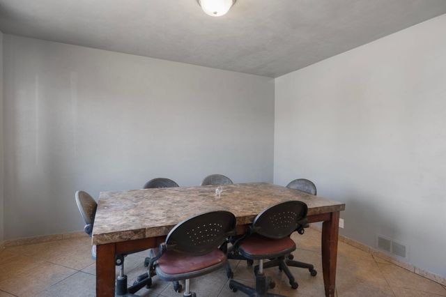 1704 Cornell Drive SE, Albuquerque, NM 87106