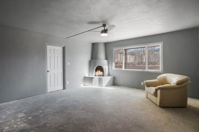 1704 Cornell Drive SE, Albuquerque, NM 87106