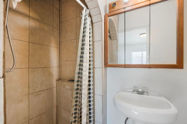 1704 Cornell Drive SE, Albuquerque, NM 87106