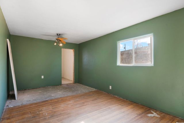 1704 Cornell Drive SE, Albuquerque, NM 87106