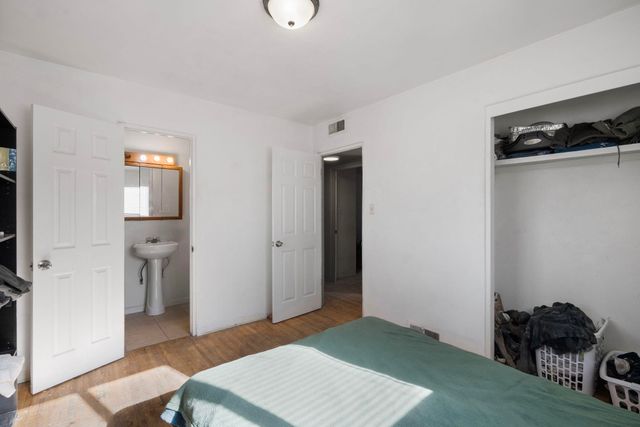 1704 Cornell Drive SE, Albuquerque, NM 87106