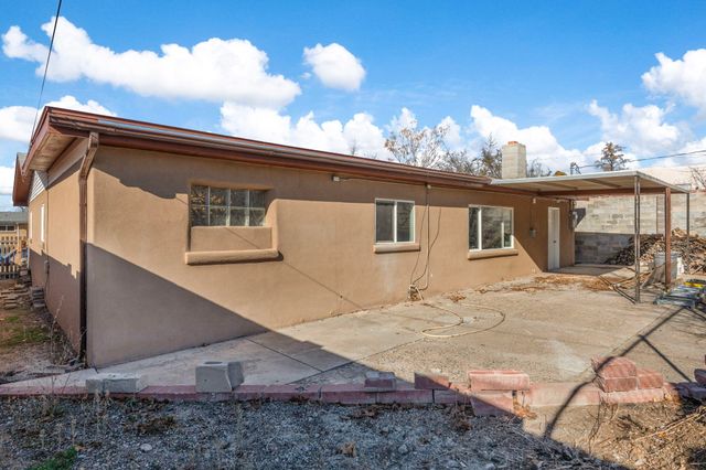 1704 Cornell Drive SE, Albuquerque, NM 87106