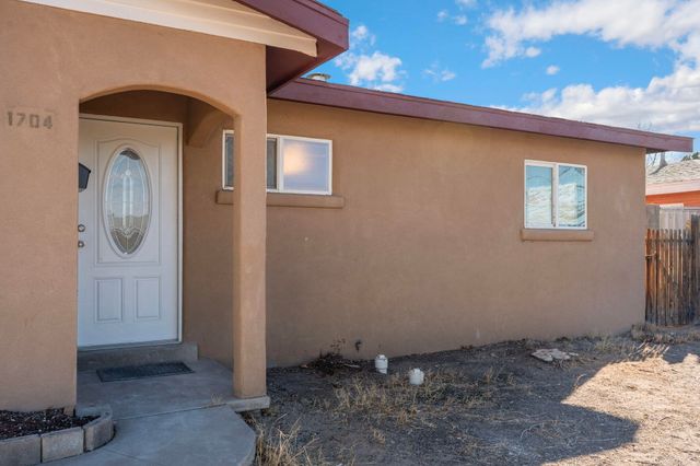 1704 Cornell Drive SE, Albuquerque, NM 87106