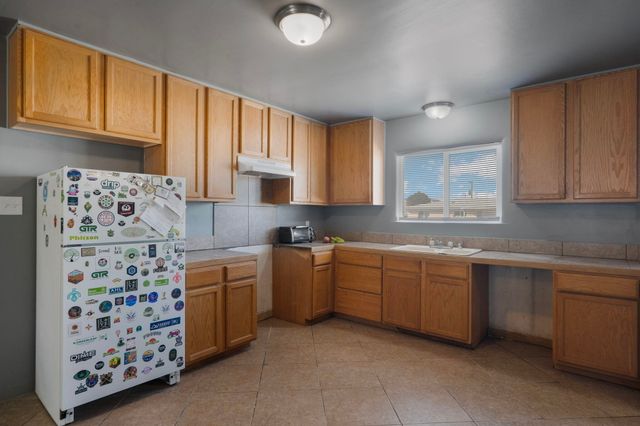 1704 Cornell Drive SE, Albuquerque, NM 87106