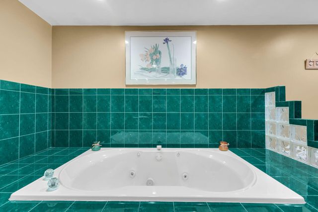 323 Bayview Avenue, Key Largo, FL 33037