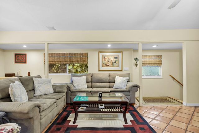 323 Bayview Avenue, Key Largo, FL 33037