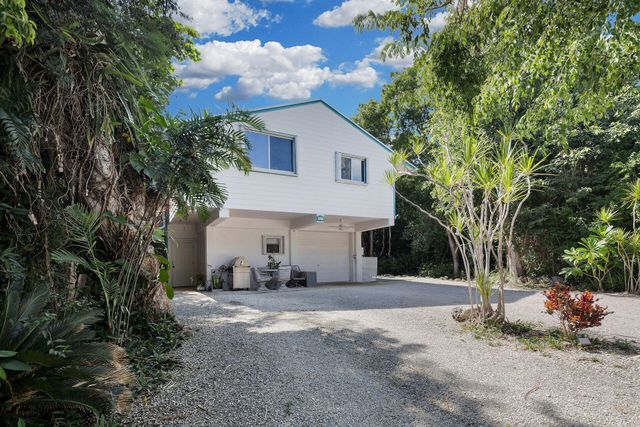 323 Bayview Avenue, Key Largo, FL 33037