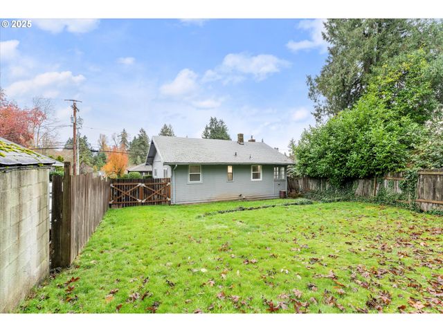 21835 WILLAMETTE Dr, West Linn, OR 97068