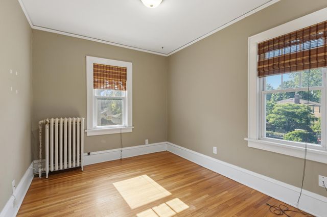 1883 Saint Clair Avenue, Saint Paul, MN 55105
