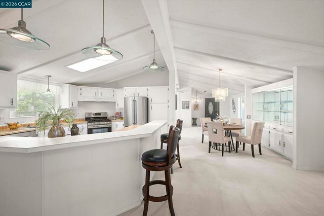 1201 Monument BLVD, Concord, CA 94520