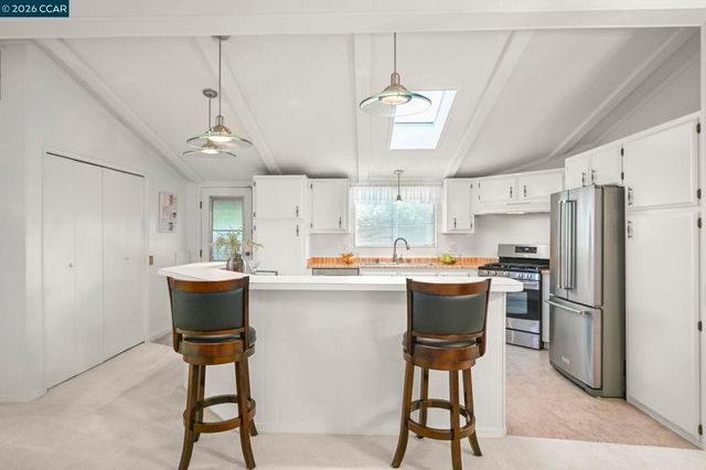 1201 Monument BLVD, Concord, CA 94520