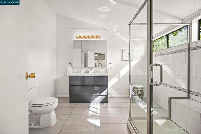 1201 Monument BLVD, Concord, CA 94520