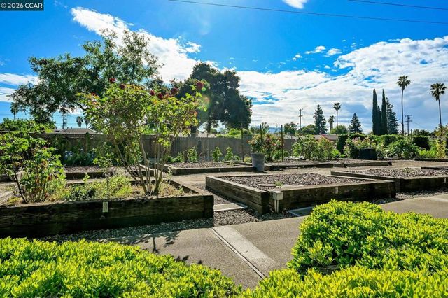 1201 Monument BLVD, Concord, CA 94520