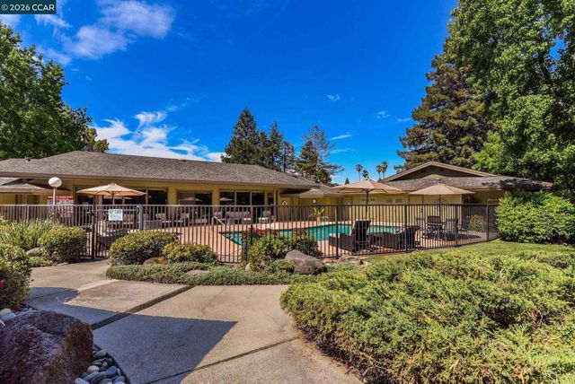 1201 Monument BLVD, Concord, CA 94520