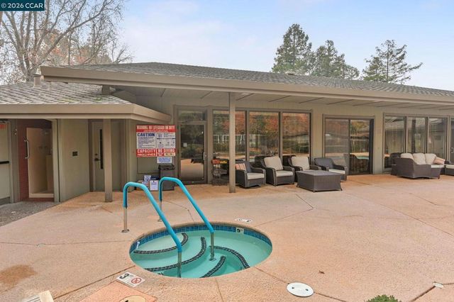 1201 Monument BLVD, Concord, CA 94520