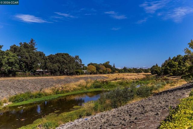 1201 Monument BLVD, Concord, CA 94520