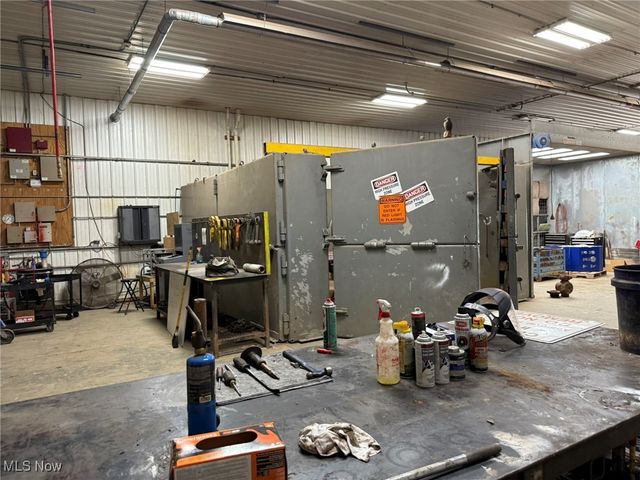 46789 W National Road, St Clairsville, OH 43950