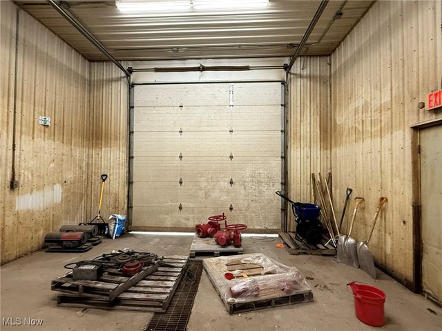 46789 W National Road, St Clairsville, OH 43950