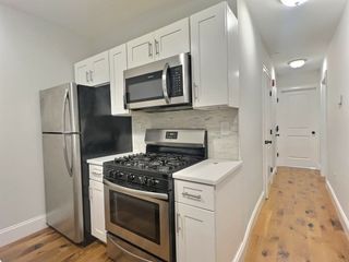 255 Paris 1, Boston, MA 02128
