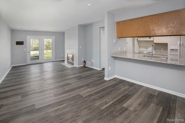 15054 Riverside Drive, Sterling Heights, MI 48313