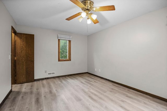 7741 Heritage Road, Eden Prairie, MN 55346