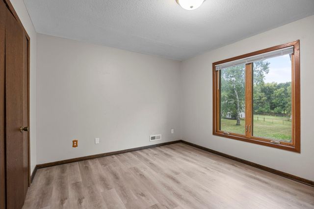 7741 Heritage Road, Eden Prairie, MN 55346