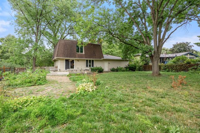 7741 Heritage Road, Eden Prairie, MN 55346