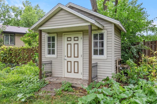 7741 Heritage Road, Eden Prairie, MN 55346
