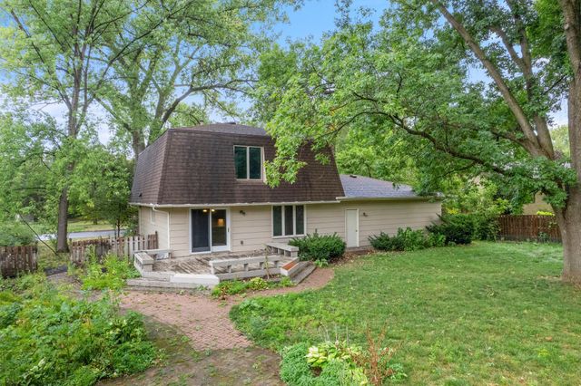 7741 Heritage Road, Eden Prairie, MN 55346