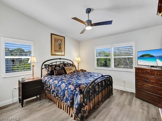 15435 Cedarwood LN 5-301, Naples, FL 34110