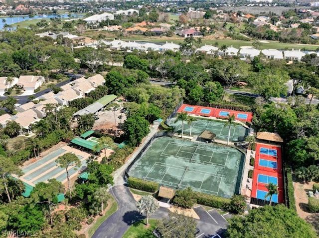 15435 Cedarwood LN 5-301, Naples, FL 34110