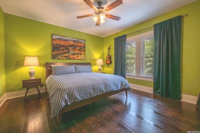 1136 W Russell, San Antonio, TX 78201