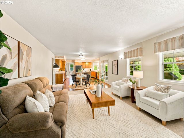 830 Ne 157TH Ave, Portland, OR 97230