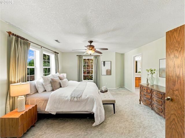 830 Ne 157TH Ave, Portland, OR 97230