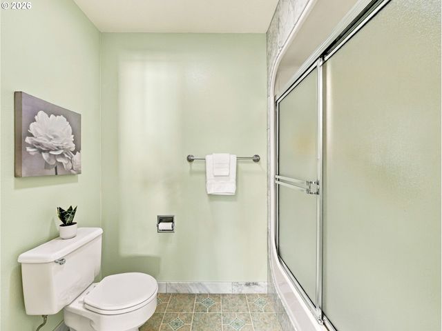 830 Ne 157TH Ave, Portland, OR 97230