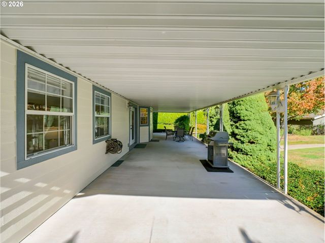 830 Ne 157TH Ave, Portland, OR 97230
